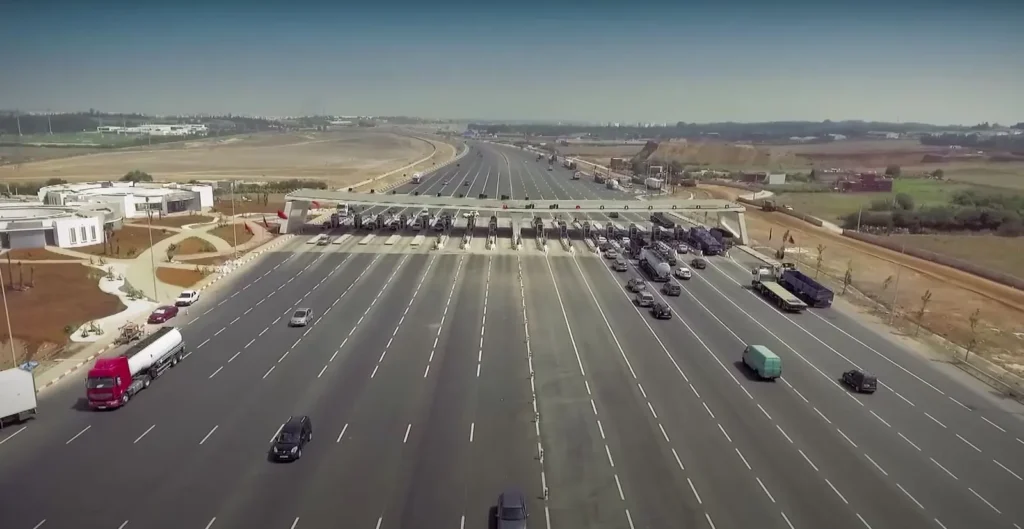 Toll plaza on a Moroccan motorway: tolls are part of driving in Morocco